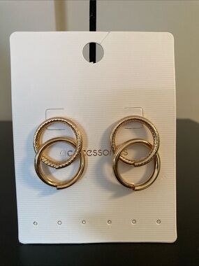 Interlocking Double Hoop Earrings in Gold Tone